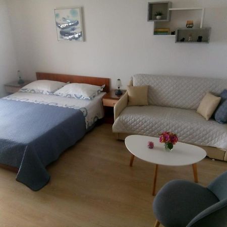 Apartments And Rooms Niksa Podgora Luaran gambar