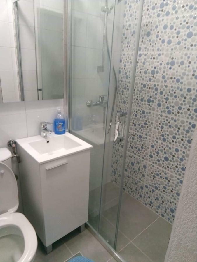 Apartments And Rooms Niksa Podgora Luaran gambar