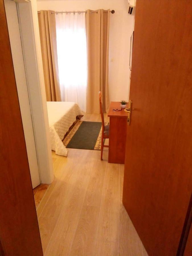 Apartments And Rooms Niksa Podgora Luaran gambar