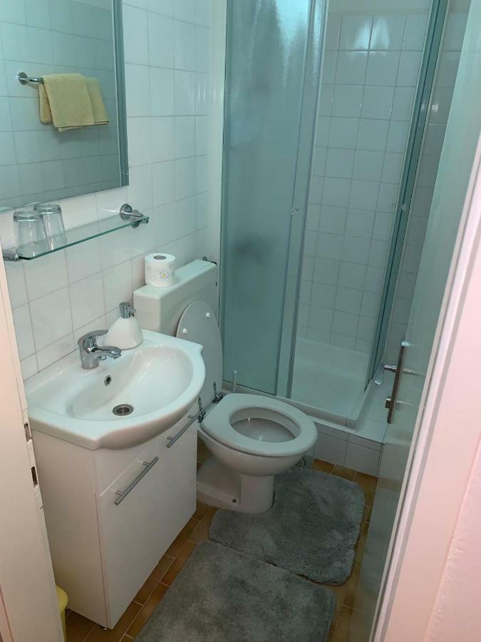Apartments And Rooms Niksa Podgora Luaran gambar